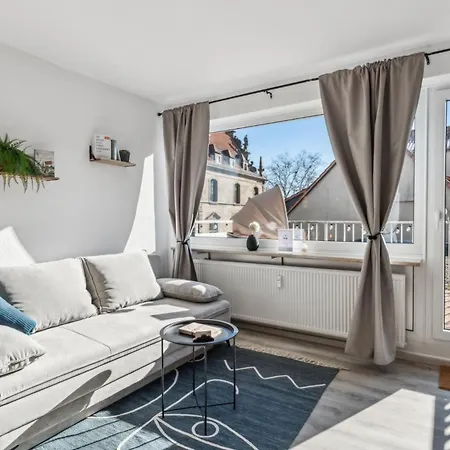 Hellohome I Gemuetliches Mit Grosser Dachterrasse & Parkplatz Apartment