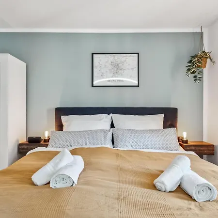 Hellohome I Gemuetliches Mit Grosser Dachterrasse & Parkplatz Apartmán *