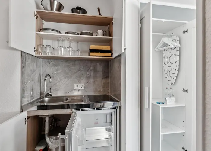 Appartamento Hellohome I Gemuetliches Mit Grosser Dachterrasse & Parkplatz *